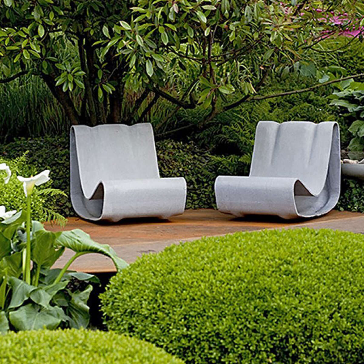 Eternit Modern Garden Co Loop Chair 2